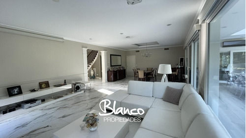 Casa En Venta En La Lomada, Pilar, G.b.a. Zona Norte
