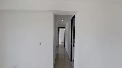 Gran Apartamento En Niquia, Código 53