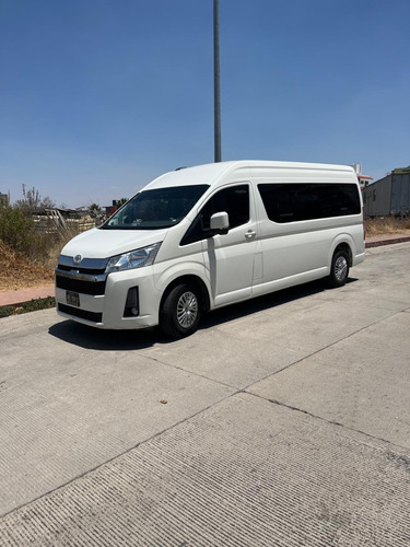 Renta De Camionetas Ejecutivas De Pasajeros Con O Sin Chofer