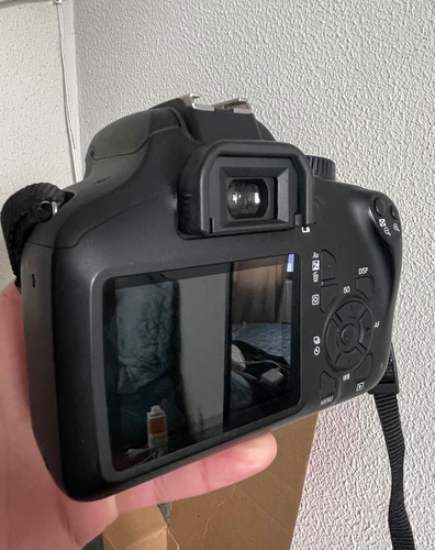 Canon Eos Rebel T100 Ca2628c019aa Kit 18-55 70-300mm (Usado)