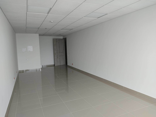 Imagen 2 de 11 de Arriendo De Oficina En Manga - Edificio Torre Del Puerto.