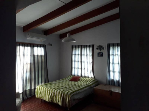 Imagen 16 de 27 de Comoda Casa Quinta De 4 Dormitorios Y 13.000 M2 De Parque Arbolado
