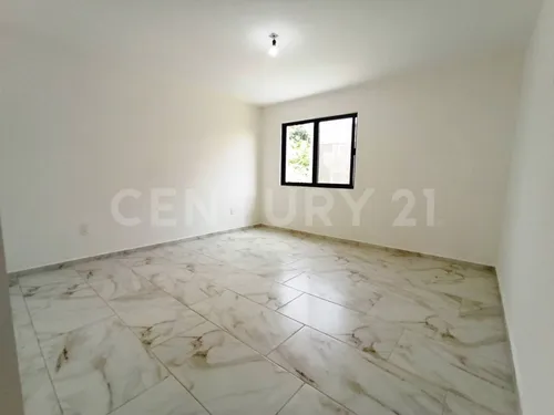 Casa En Venta, Nueva, Lomas De Cocoyoc, Con Alberca Y Jardín, Morelos