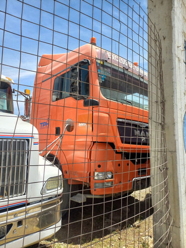 Tractocamion Man