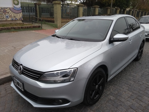 Volkswagen Vento 2.5 Luxury 2013