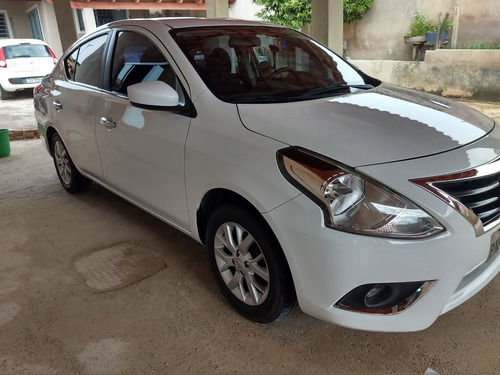 Nissan Versa 2016 1.6 16v Sl Flex 4p
