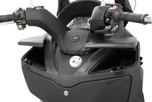 Imagem 8 de 8 de Honda, Yamaha, Dafra, Suzuki Maxsym 400 Marcelo