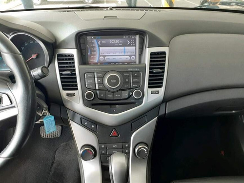 Imagem 6 de 13 de Cruze 1.8 Lt 16v Flex 4p Automático