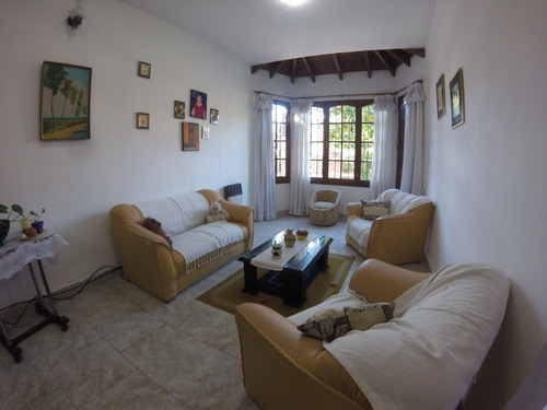 Imagen 7 de 14 de Impecable Chalet A La Venta En Barrio San Rafael