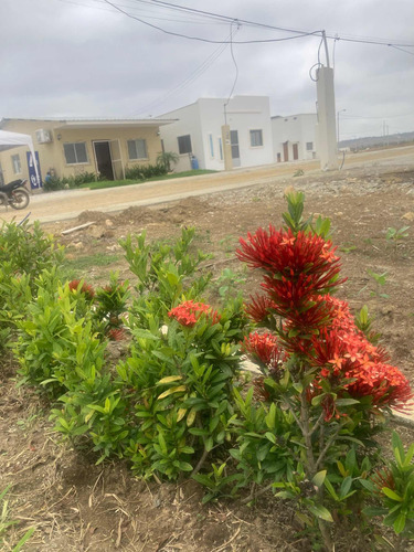 Imagen 4 de 12 de Terreno En Santa Elena Cerca Al Mar