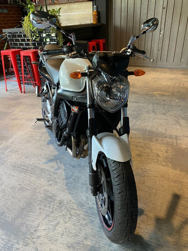 Imagen 14 de 16 de Yamaha Fazer 600 Cbr Benelli Tnt Honda Xj6 Er6n 800 Fz6