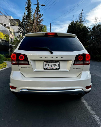 Dodge Journey 2.4 Sxt Sport 7 Pasajeros At