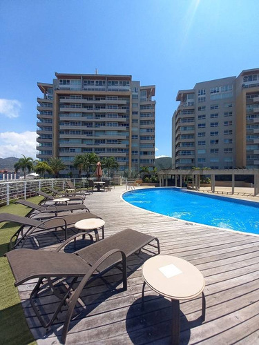 Amplio Apartamento En Oasis El Morro, Cerro Sur