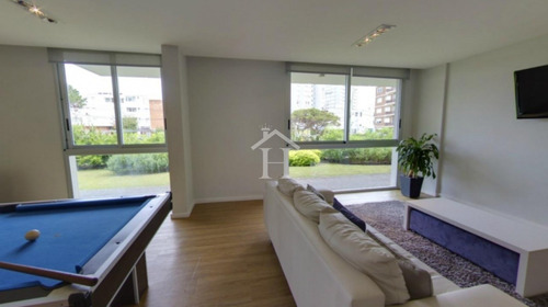 Vendo Apartamento En Edificio Arenas Del Mar Ii-ref:218