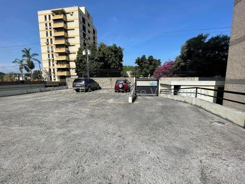 Imagen 2 de 30 de Apartamento En Venta Este Barquisimeto, Cerca De Avenida Abogados, Amplio Patio, Info. 0424-5325471, Codigo 22-22704 Mf