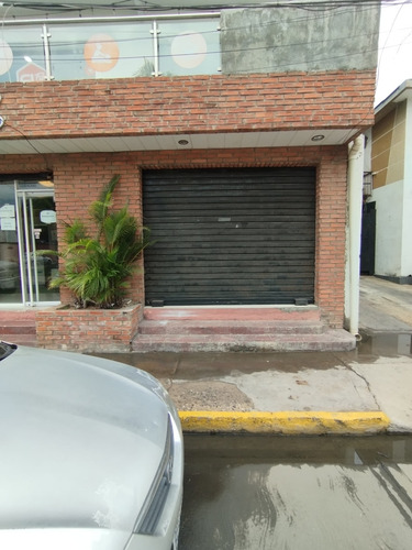 Disponible Para Alquiler. Local Comercial