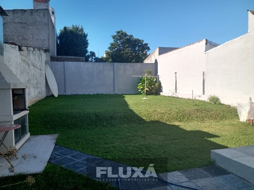Venta Chalet 3 Ambientes Con Pileta