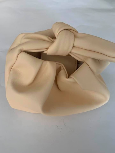 Imagen 3 de 4 de Bolsa Mango Con Nudo 2020