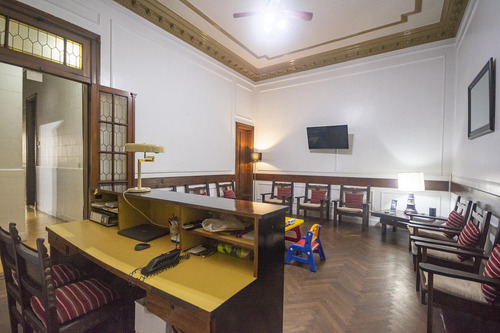 Excelente Casa /lote En Venta Sobre La Av. Juan Bautista Alberdi 1960 Flores