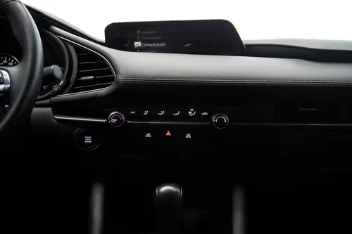 Mazda Mazda 3 SEDAN i TA