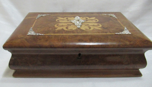 Alhajero Caja Madera Raíz Nogal Marquetería Con Rostro Diosa (Usado)