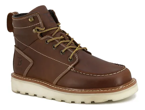 Botas para trabajar en el campo sale