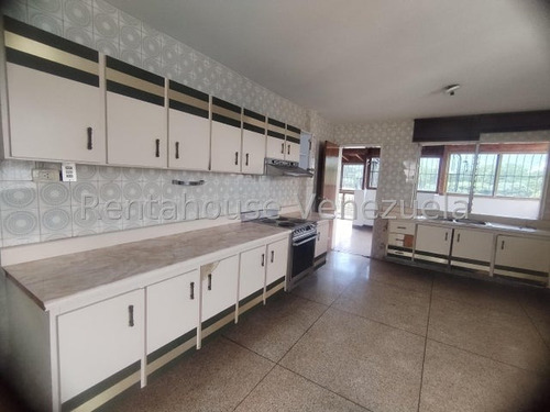 Diana C Vende Apartamento De Gran Tamaño De Oportunidad En Trigal Norte Valencia Rc-dc 25-5284