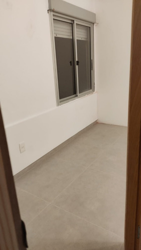 Imagen 4 de 5 de Apartamento A La Venta En Montevideo | Capurro Alquilado 2 Dorm