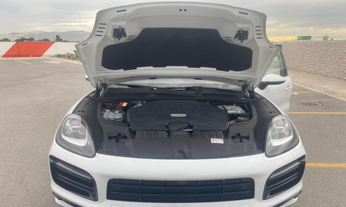 Porsche Cayenne 2023