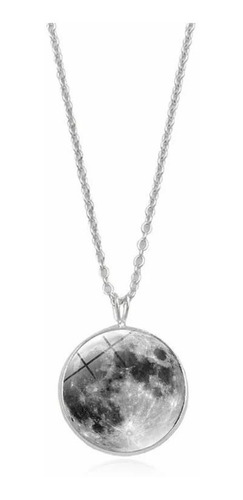 Imagen 1 de 6 de Collar De Luna Llena Brillante En La Oscuridad Con Cadena