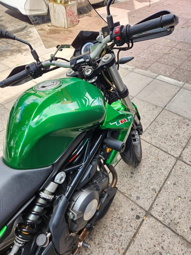 Imagen 10 de 16 de Benelli Tnt 300 /2017/ 29.000 Km.