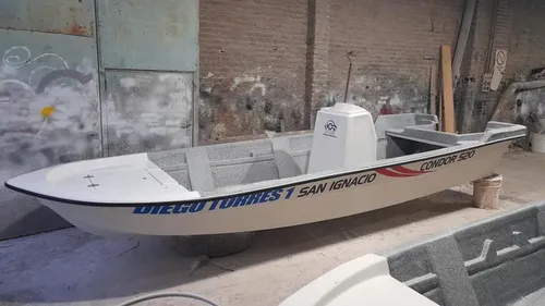 Lancha Tracker Condor 520 Base 1 Con Consola