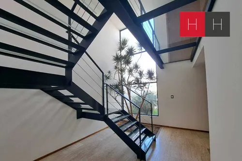 Casa En Venta En Zona Lomas De Angelópolis