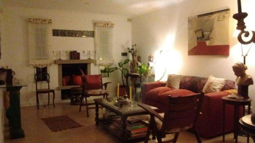 Venta Chalet Con Detalles De Confort - Oportunidad