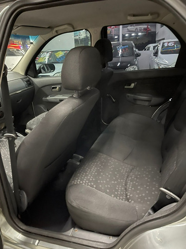 Imagem 11 de 15 de Fiat Palio Weekend Attrac