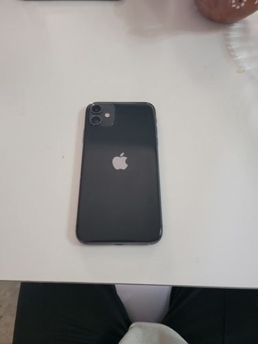 Apple Iphone 11 (64 Gb) Piezas Desconocidas Pila Y Pantalla Pero Originales Todas Sus Partes Libre Funciones Sin Problemas Negro (Usado)