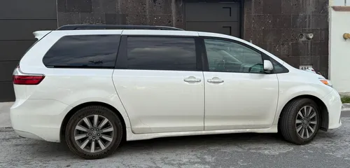 Toyota Sienna 3.5 Xle Piel At