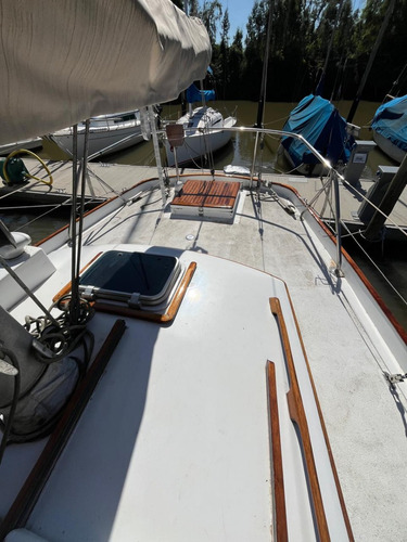 Velero Frers 44
