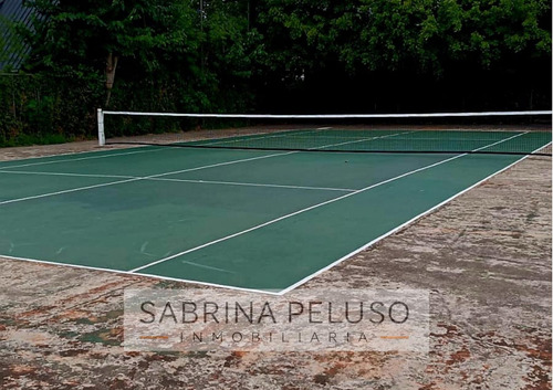 Casa En Barrio Las Acacias