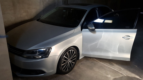 Volkswagen Vento 2.0 Sportline Tsi 200cv Dsg 2011