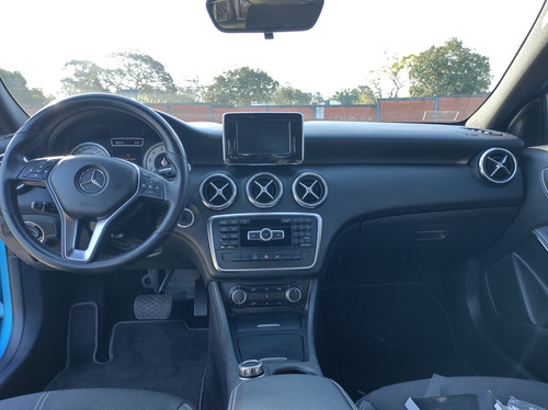 Imagem 12 de 15 de Mercedes A200 Urban