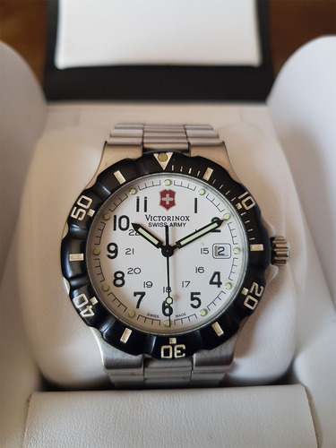 Victorinox Swiss Army Summit Xlt Reloj Con Estuche Y Manual