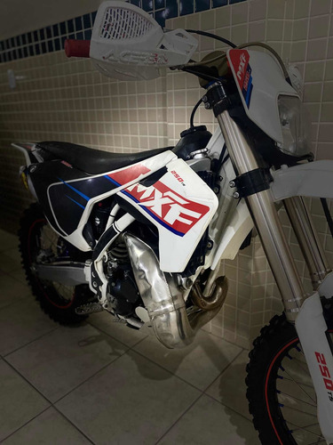 Imagem 6 de 10 de Mxf 250ts 2 Tempos
