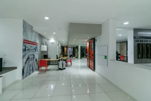 Local En Arriendo/venta En Chico Norte Ii. Cod V1103006