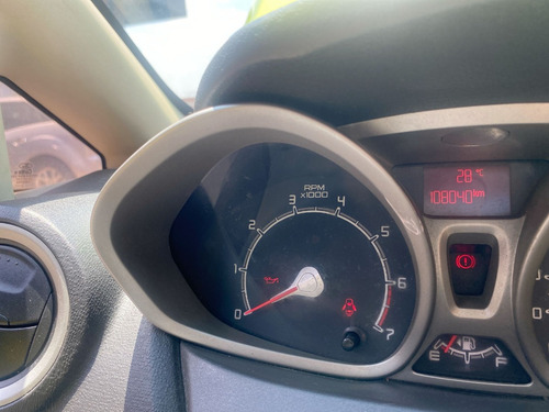 Ford Fiesta 1.6 Hatchback Mecánica