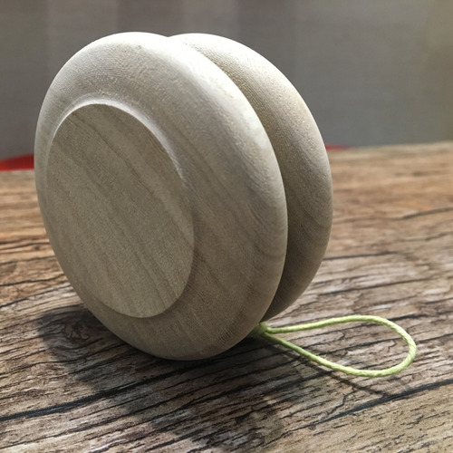 Imagen 3 de 4 de 30 Yo Yo Madera Con Hilo 6 Cm Juguete Niños Souvenir Baum