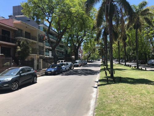 Imagen 2 de 29 de Alquiler Por Día Espectacular Casa Con Piscina A 2 De Rambla Y De Wtc, Totalmente Equipada.
