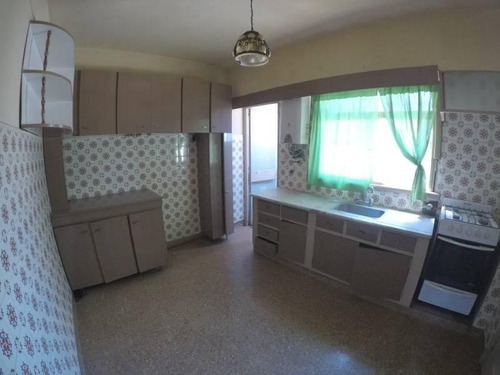 Imagen 3 de 16 de Departamento 4 Amb 86 M2 Mas Renta De Local, Sin Expensas. Liniers