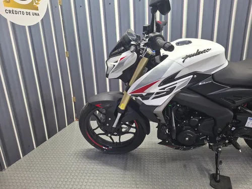 Pulsar Ns 400z