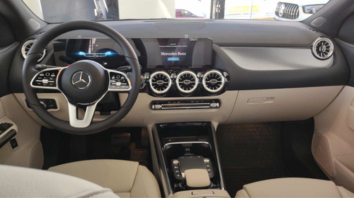 Imagen 6 de 11 de Mercedes-benz Clase Gla 200 Progressive